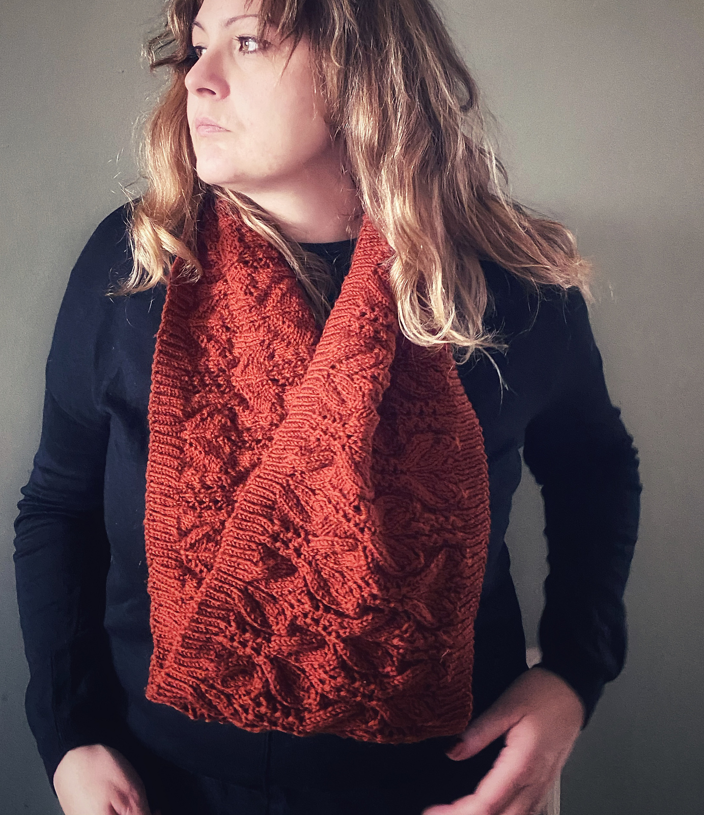 Diffraction Cowl by Kelly Menzies